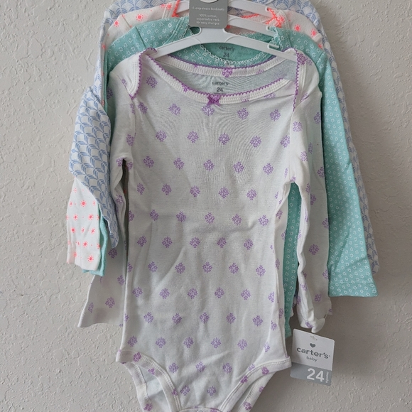 Carter's Long Sleeve 4 piece body suits 24 months - Picture 6 of 7